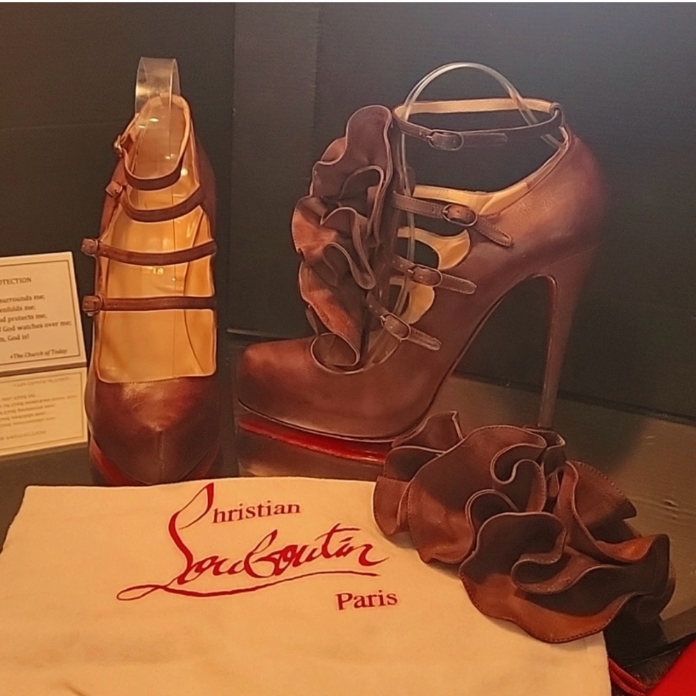 Christian louboutin cowboy leather look . Can wear with or w/o flower. sz 40.5,